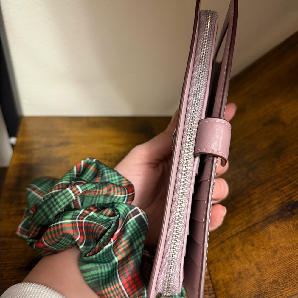Coach Wallet - Picture 9 of 10